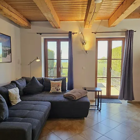 Appartement Hof Am Seefalke Meschendorf
