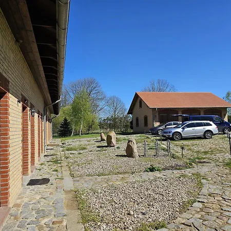 Hof Am Seefalke Meschendorf